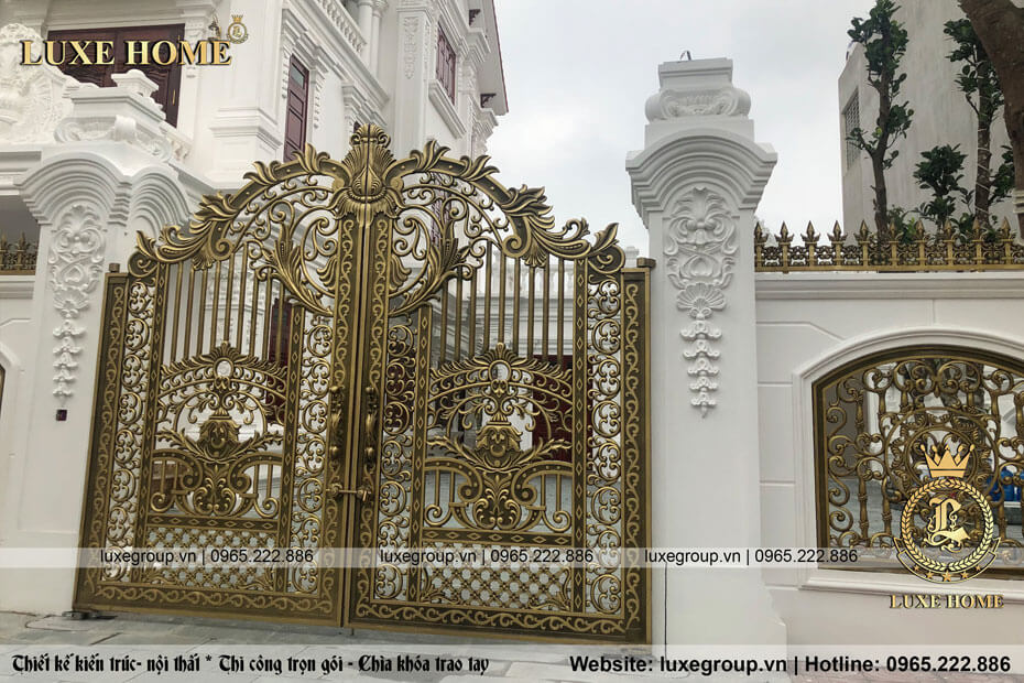Có nên thiết kế nhà 2 cổng? Nhà xây 2 cổng có tốt cho Phong Thủy?